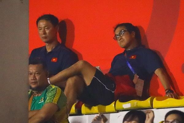 Viet Nam, Thai Lan cung cu nguoi do tham tran dau cua U22 Indonesia hinh anh