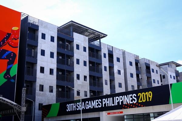 Lang van dong vien hon 500 phong - trai tim cua SEA Games 30 hinh anh