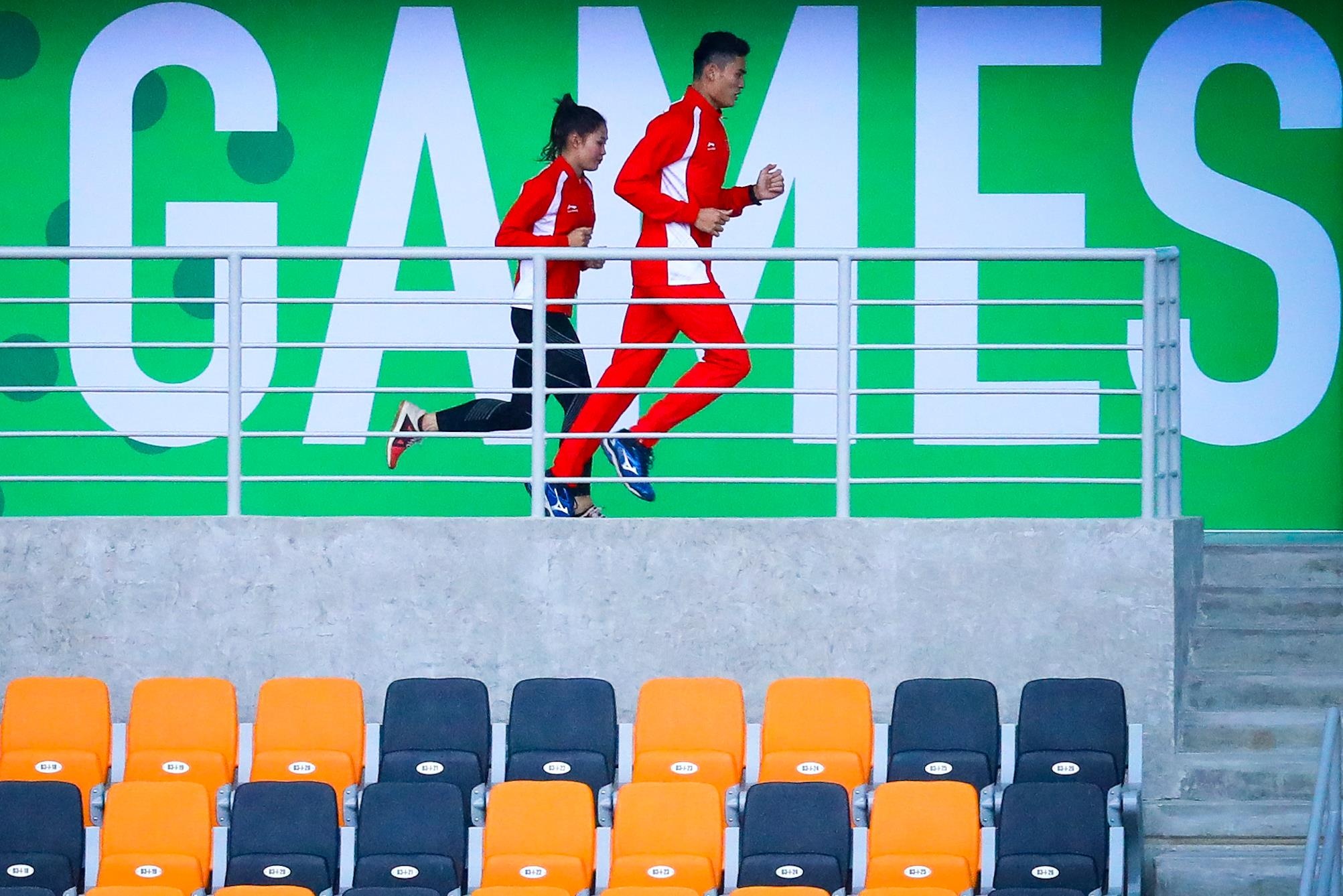 Tuyen dien kinh Viet Nam phai chay tren khan dai vi bao Kammuri hinh anh