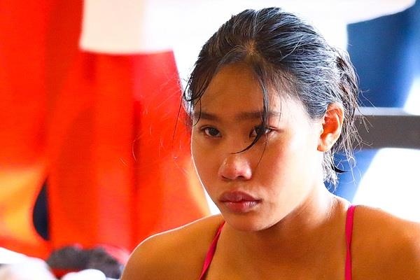 Kinh ngu Viet Nam khoc khi bi loai vi pham quy hinh anh