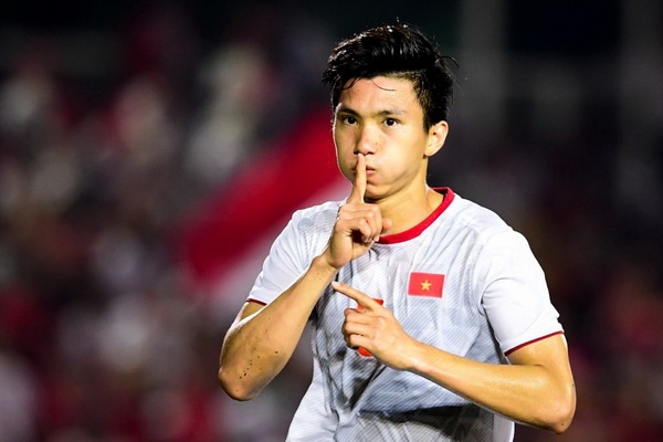 Ai lap day khoang trong Van Hau o U23 Viet Nam? hinh anh