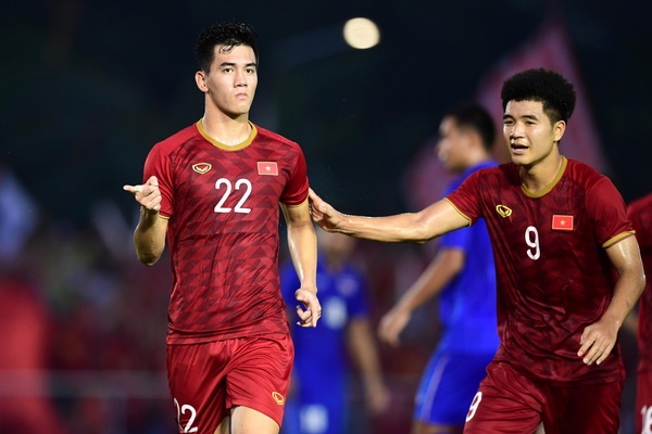 Duc Chinh, Tien Linh - sung hai nong cua U23 Viet Nam o chau A hinh anh