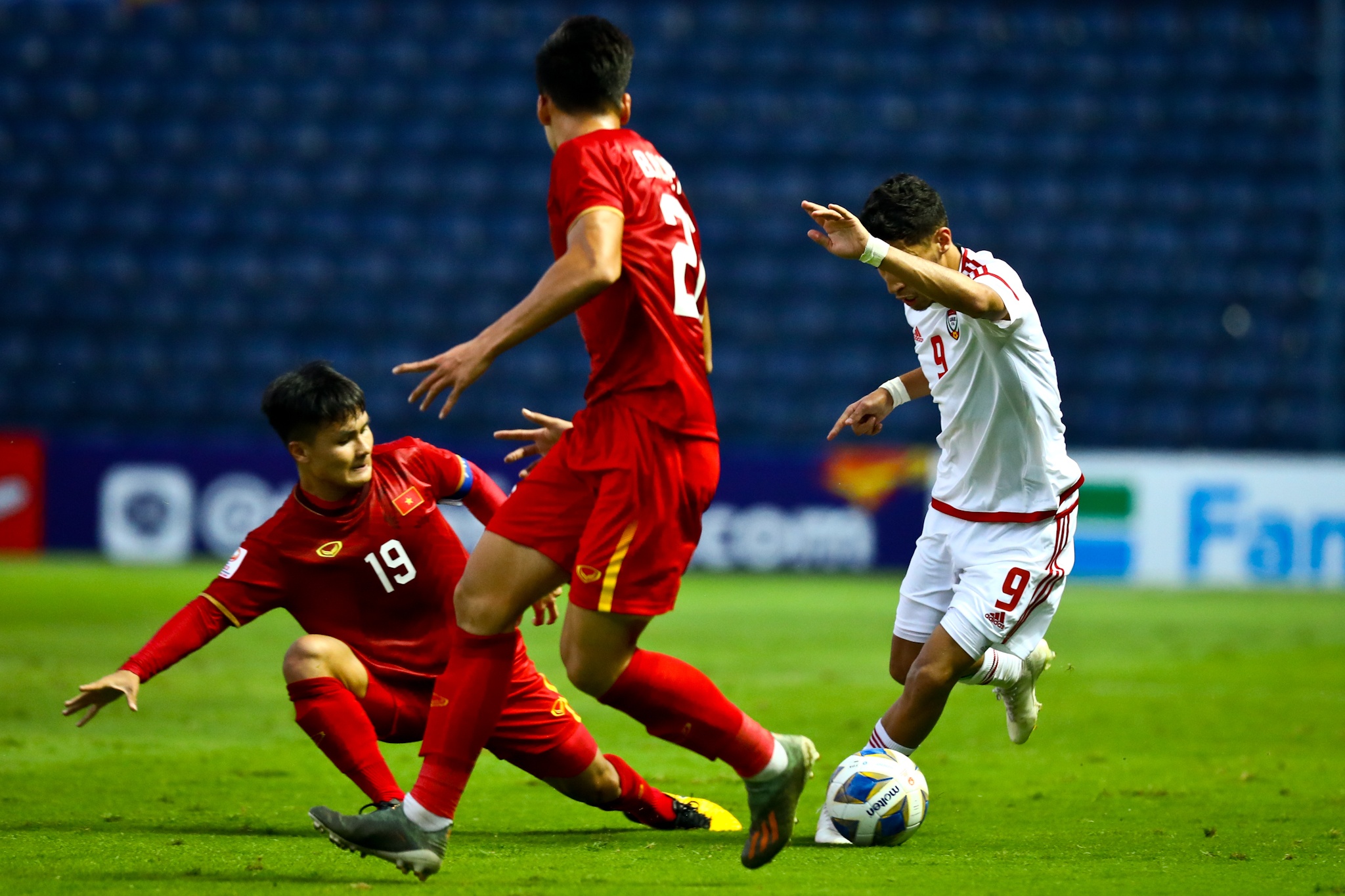 Quang Hai U23 Viet Nam anh 8