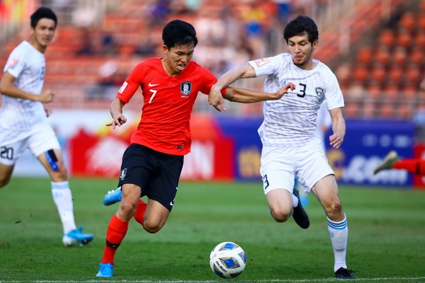 HLV Uzbekistan: 'Han Quoc la doi so mot U23 chau A hien nay' hinh anh