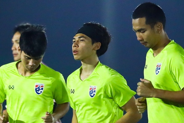 Cau thu thuoc bien che Fulham khong canh tranh duoc o U23 Thai Lan hinh anh