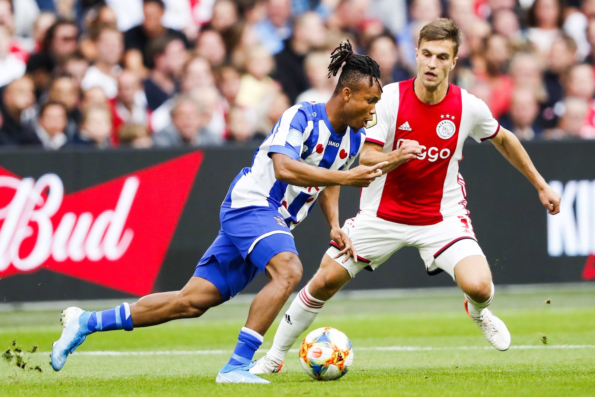 Van Hau Heerenveen anh 2