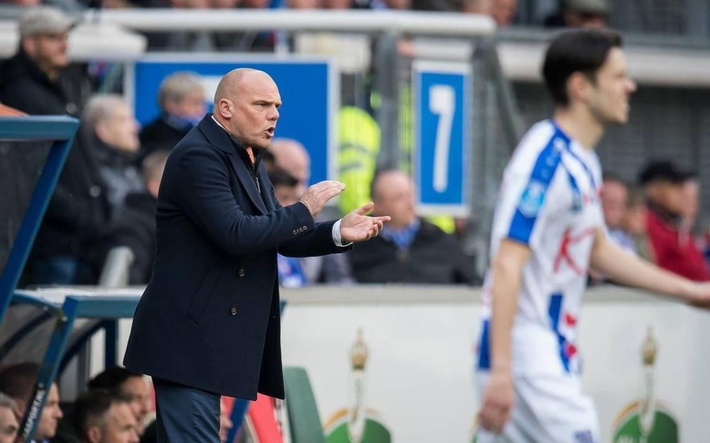 Van Hau Heerenveen anh 2