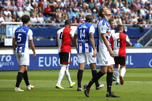 Van Hau Heerenveen anh 4