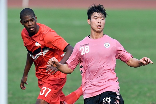 Quang Hai ngoi ngoai, CLB Ha Noi bi cam hoa boi Viettel hinh anh