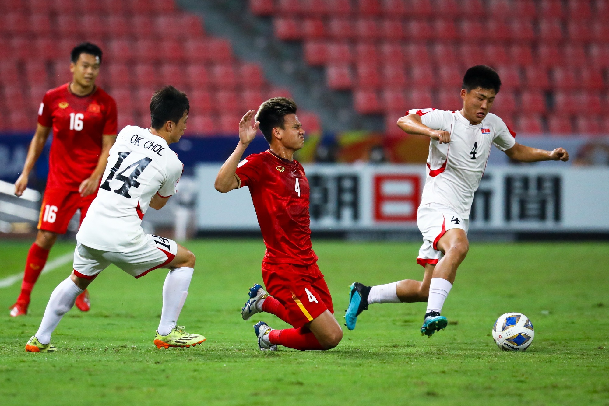 Bac sy Tran Anh Tuan anh 2