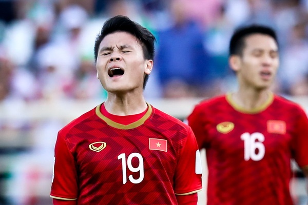 Hoan toan bo tran dau cua tuyen Viet Nam trong 6 thang dau nam hinh anh