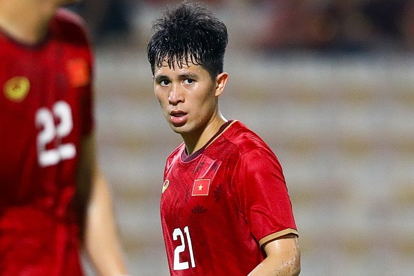 Dinh Trong nghi them 3 thang vi tro lai tap luyen qua som hinh anh