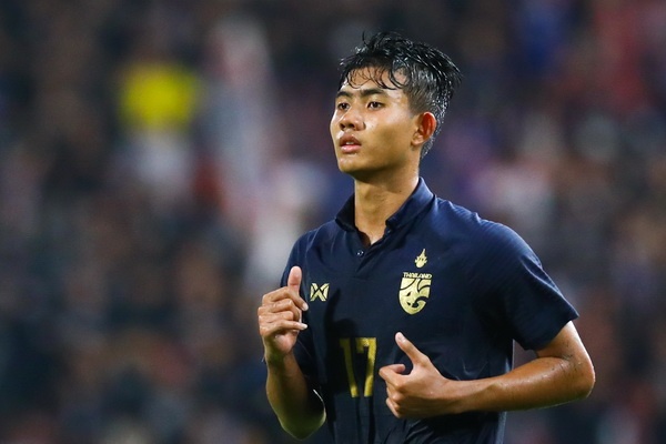 CLB Nhat Ban se chi hon 1,5 trieu USD cho tien dao Thai Lan hinh anh