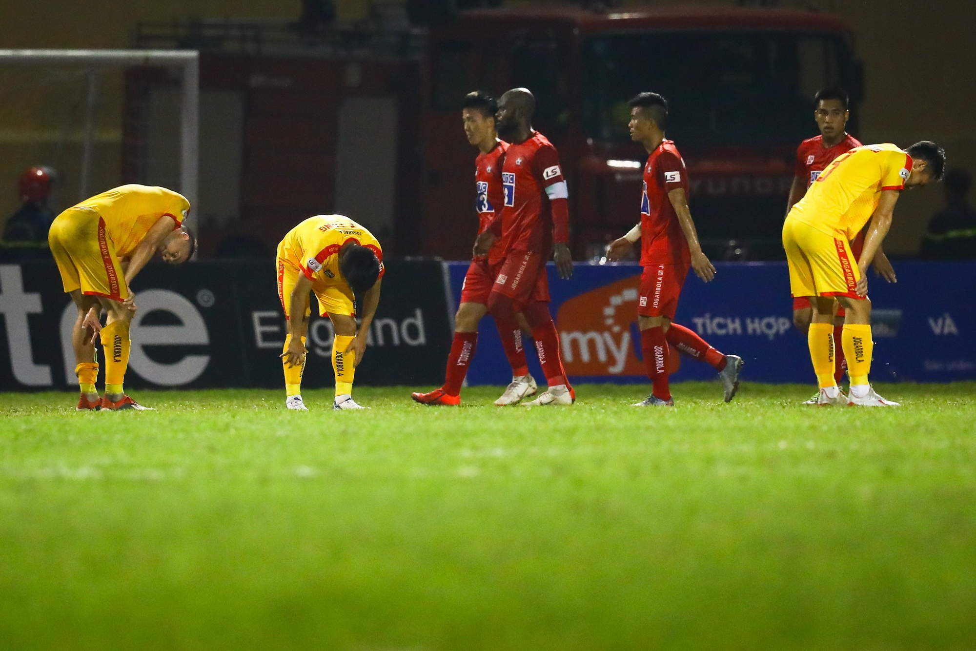 Cong Phuong V.League anh 3