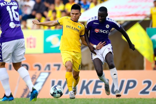 VPF buoc SLNA cai tao san Vinh hoac tim noi thi dau moi hinh anh