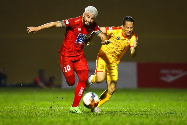 Nhieu doi phan doi de xuat V.League tro lai cua VPF hinh anh