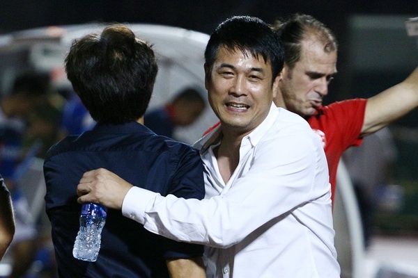 Chu tich CLB TP.HCM tiec vi khong duoc du giai Dong Nam A hinh anh