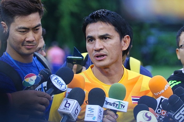 Vi sao Kiatisak la ‘hung than’ cua doi tuyen Viet Nam? hinh anh