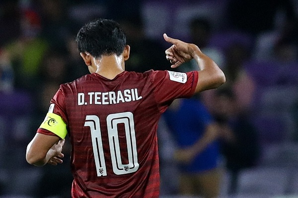 Vi sao Thai Lan quay lung voi 2 ky AFF Cup lien tiep? hinh anh