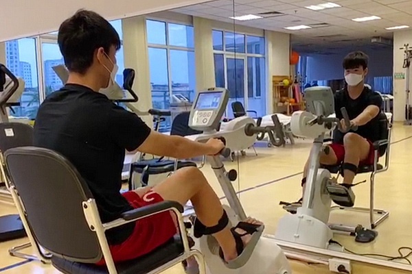 Duy Manh tap hai buoi mot ngay, no luc khong ngung de tro lai hinh anh