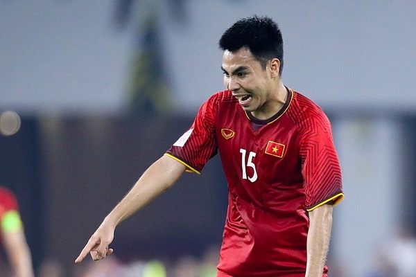 Tuyen thu Viet Nam uc che vi lau khong duoc thi dau hinh anh