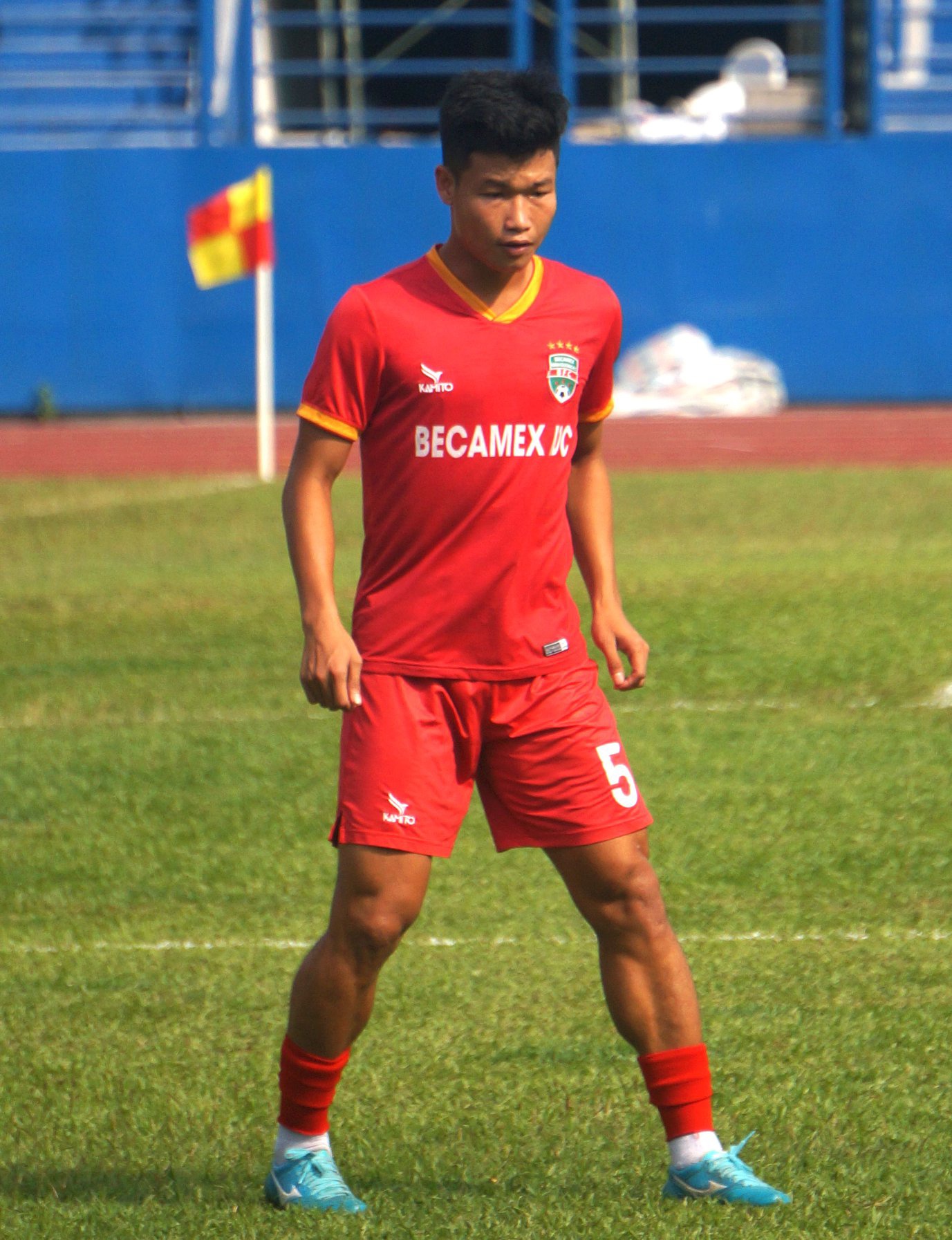 Cong Phuong HAGL anh 6