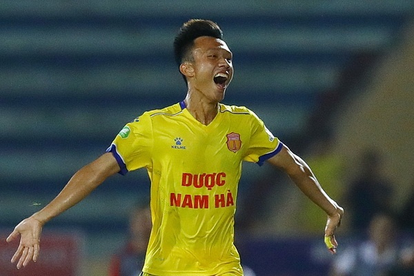 'CLB Nam Dinh phai co 4 ban vao luoi HAGL moi dung' hinh anh