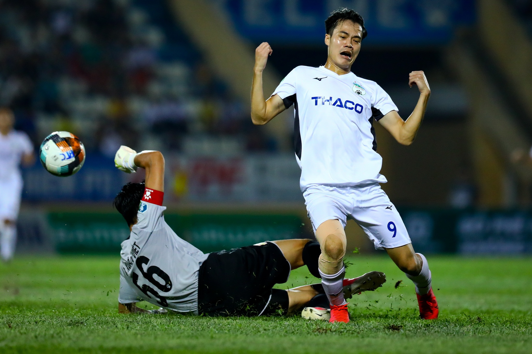 Nam Dinh vs HAGL anh 1