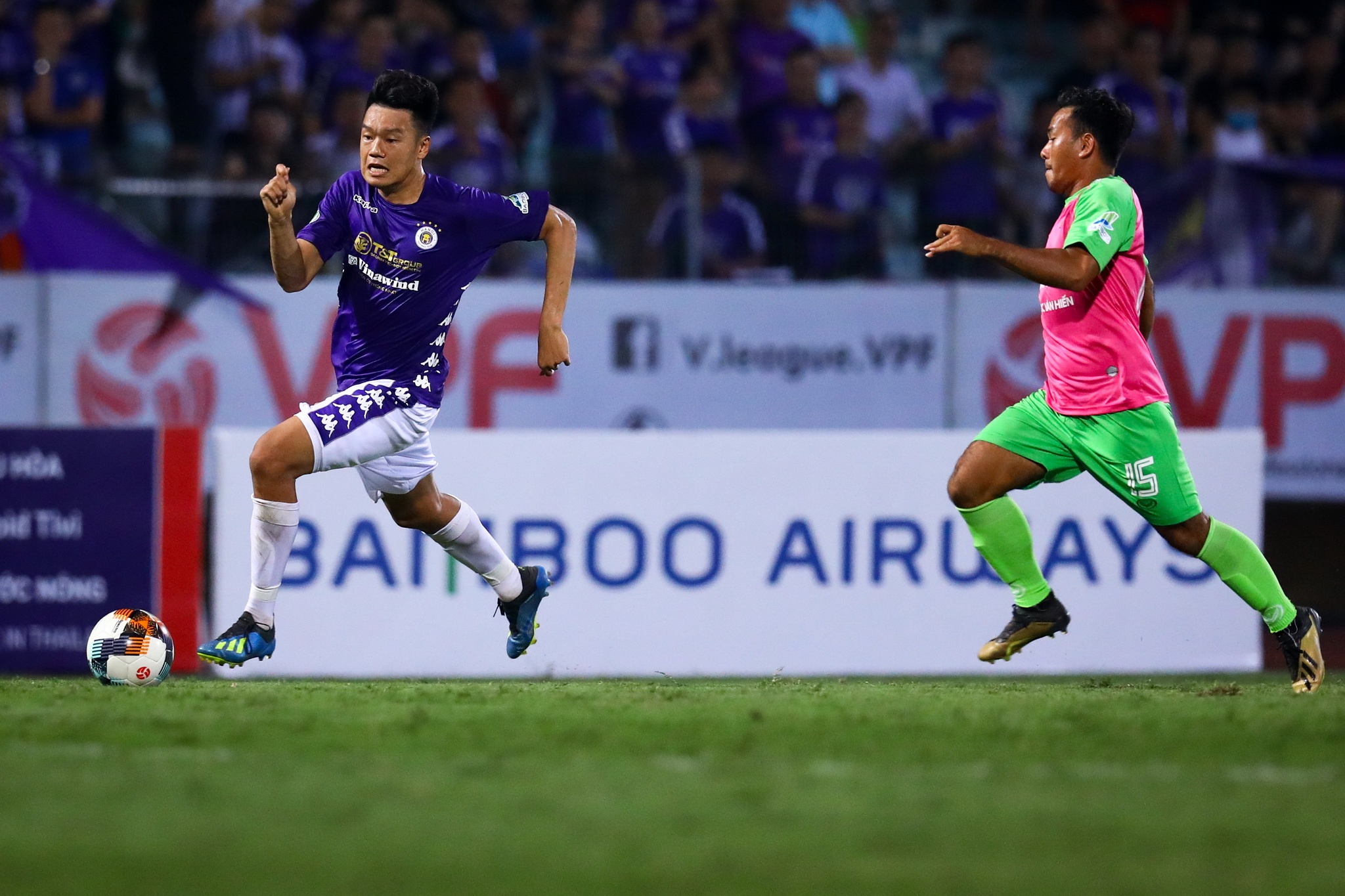 Thanh Chung CLB Ha Noi anh 1