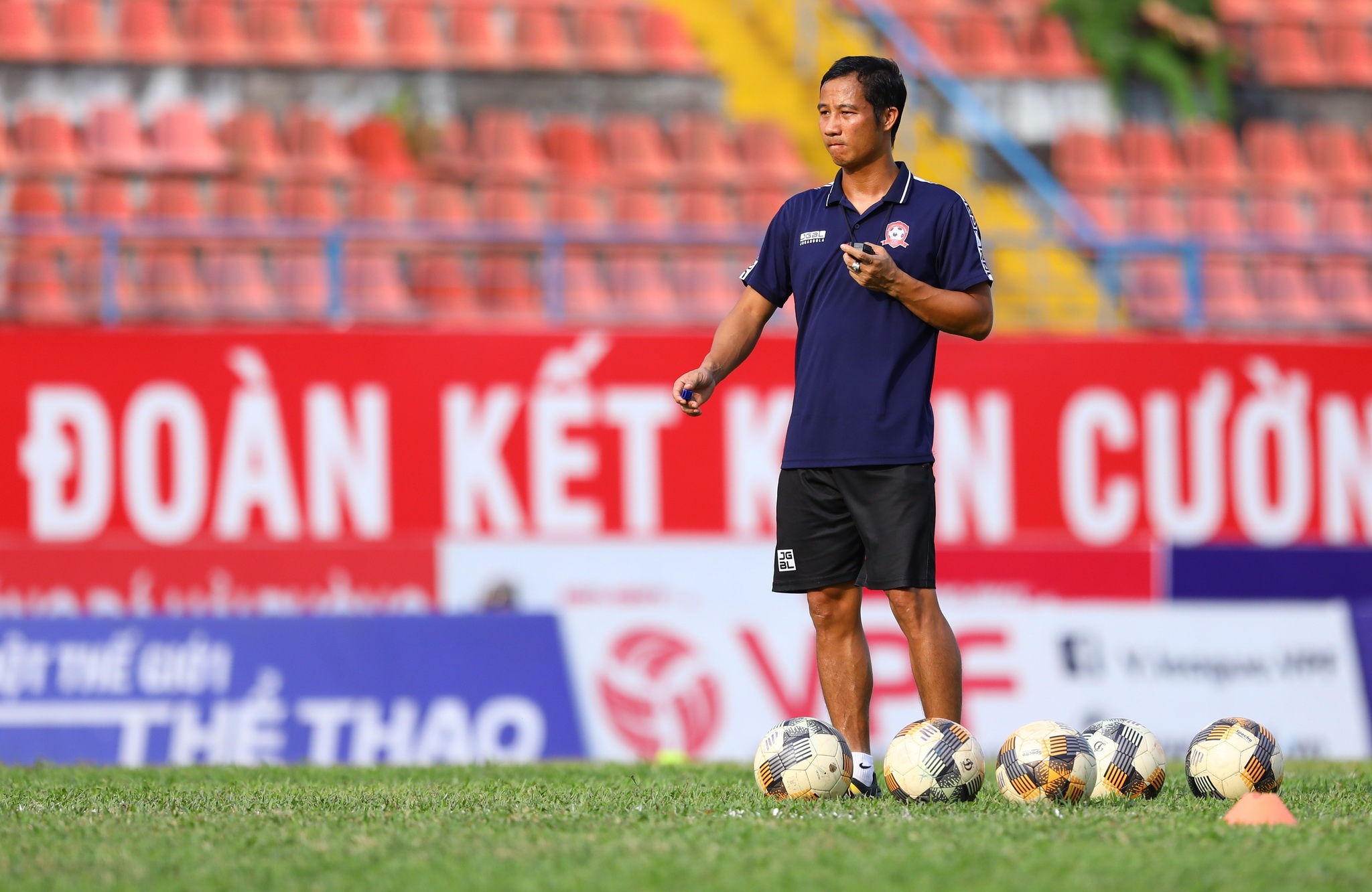 Quoc Vuong Cong Phuong anh 1