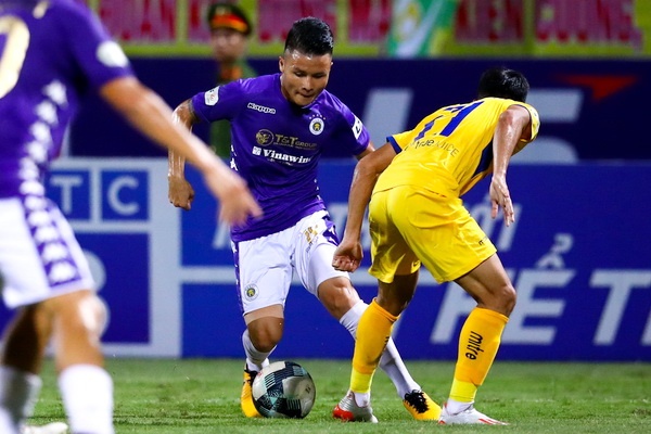 Chan con dau, Quang Hai van phai vao san cuu CLB Ha Noi hinh anh