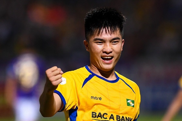 HLV Chung: ‘Toi xem tivi cung cam thay suc manh cua SLNA’ hinh anh