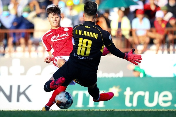 Cuu thu mon U23 Viet Nam bi xo hang, thua 3 ban trong 33 phut hinh anh