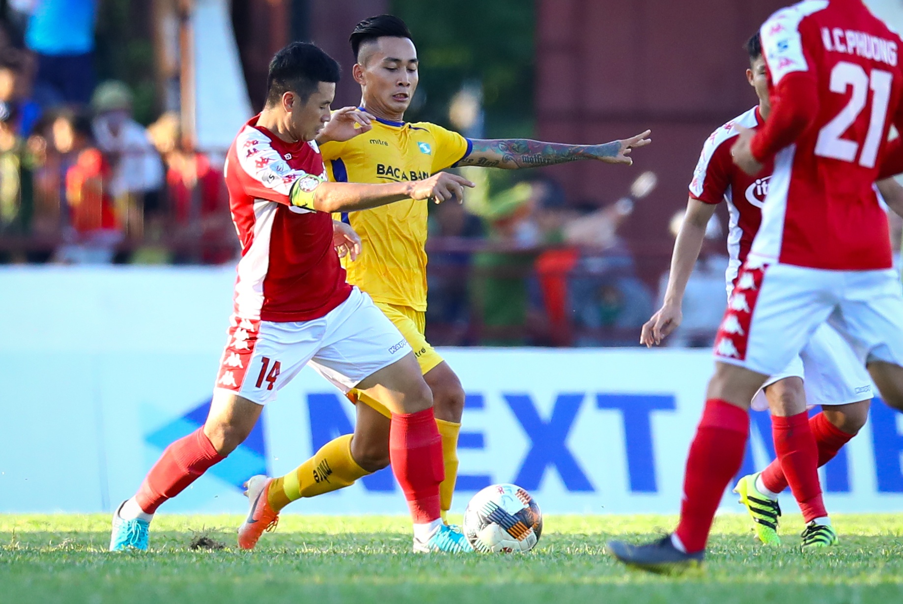 Van Hoang SLNA anh 7