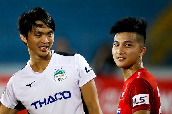 Martin Lo tim gap Tuan Anh sau 60 phut an tuong truoc HAGL hinh anh