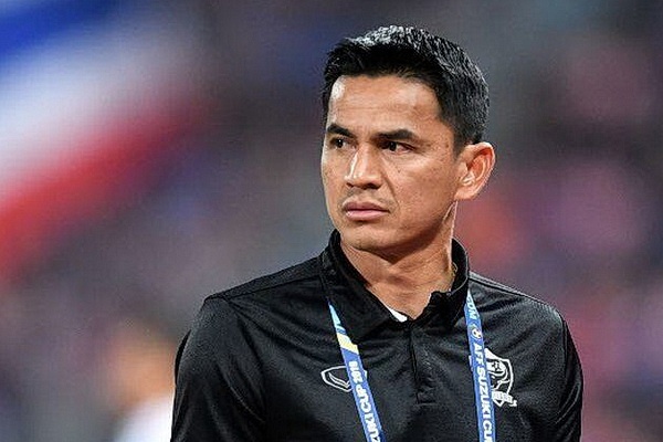 Bong da Thai Lan thoai trao thoi hau Kiatisuk hinh anh