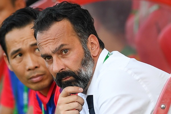 HLV nguoi Italy doi kien doi Thanh Hoa len FIFA hinh anh