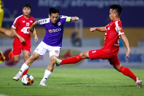 12 cau thu chan thuong, CLB Ha Noi lay gi da lai Viettel? hinh anh