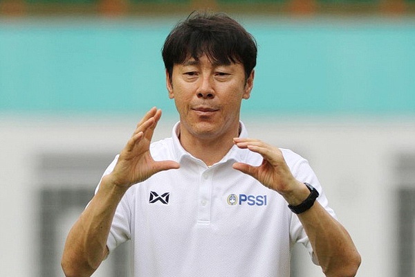 HLV Han Quoc muon nhap tich cau thu Blackburn cho Indonesia hinh anh