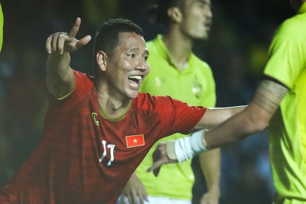 Anh Duc - ngon hai dang soi duong cho lua tre cua HAGL? hinh anh