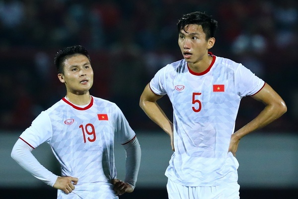 Tuyen Viet Nam va U23 phai choi bao nhieu tran trong nam 2021? hinh anh