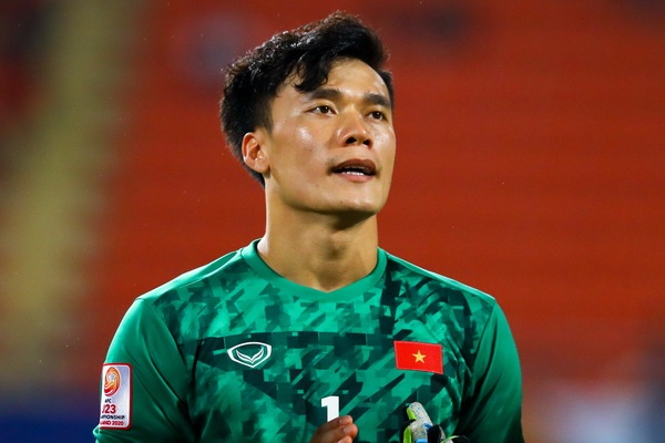 Bui Tien Dung: 'Khi thanh cong, tat ca vo tay hoan ho ban' hinh anh