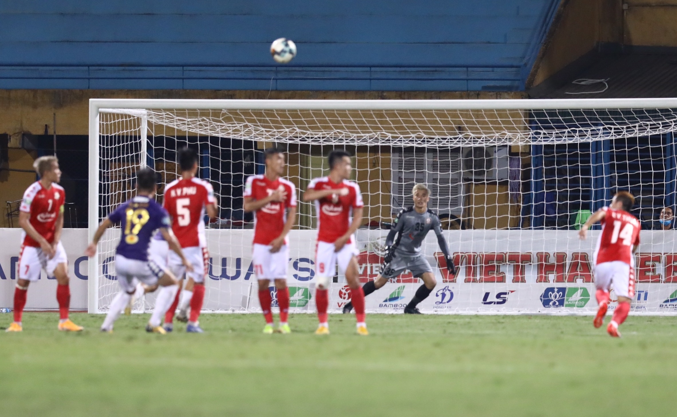 Bui Tien Dung mac loi anh 2