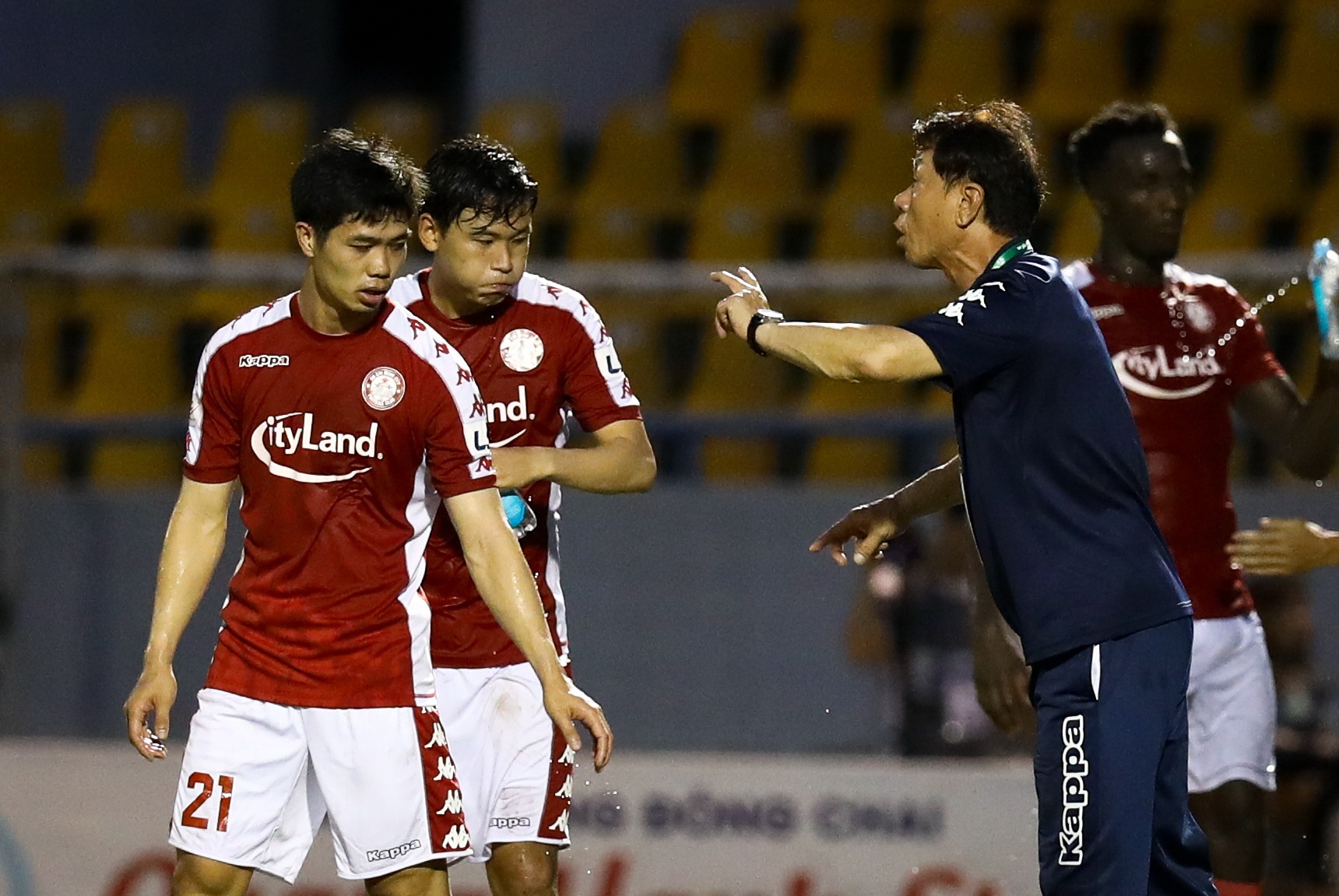 Van Hau Cong Phuong anh 2