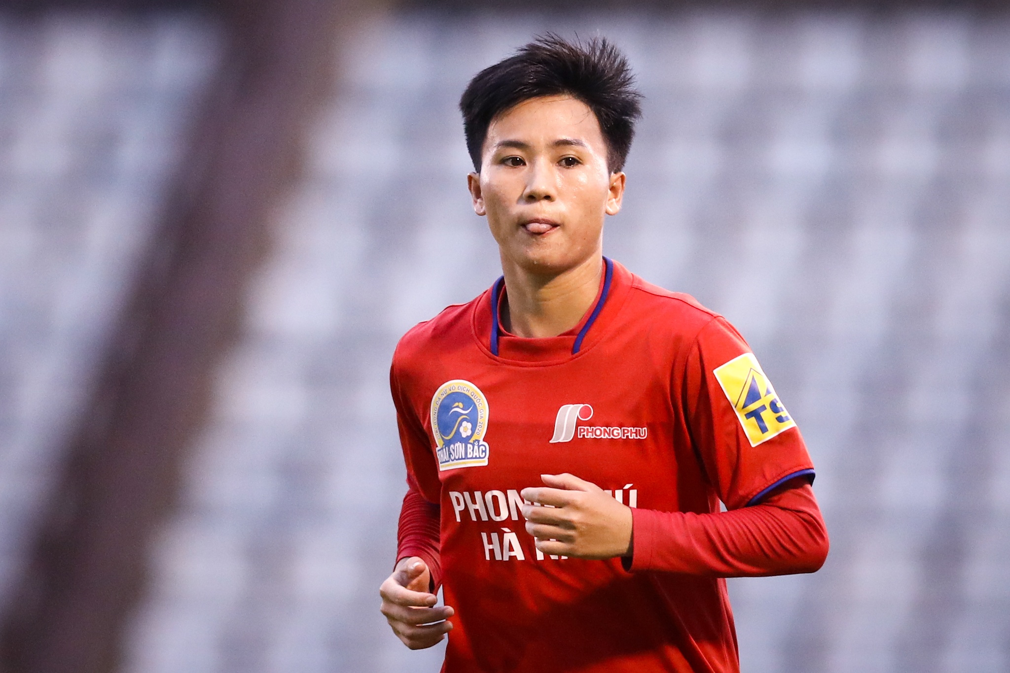 Tuyet Dung Bo Dao Nha anh 2