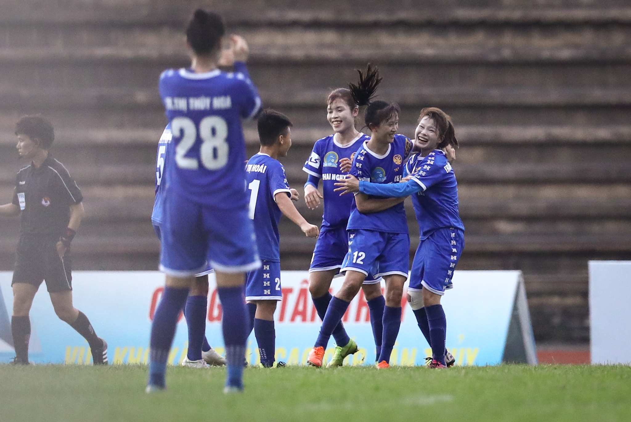 Tuyet Dung Bo Dao Nha anh 3