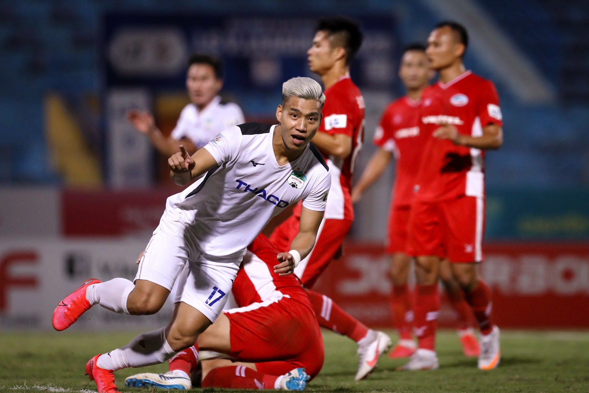 Van Thanh Tuyen Viet Nam anh 1