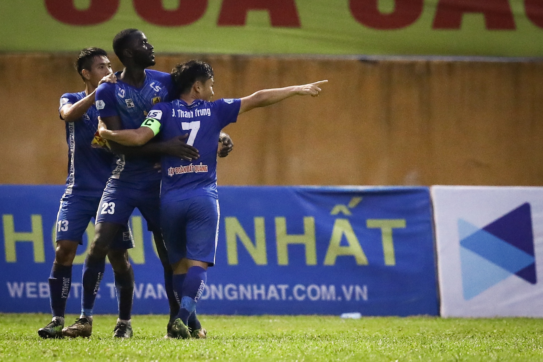 Thanh Hoa tru hang anh 3