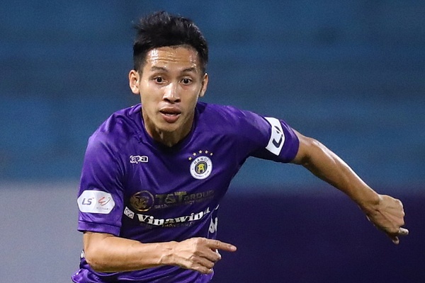 Hung Dung trung phat sai lam cua cau thu nguoi Brazil hinh anh