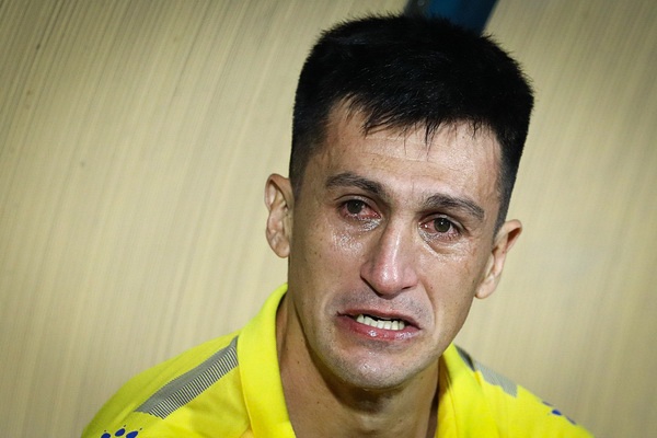 Khong cuu duoc CLB Nam Dinh, Do Merlo bat khoc hinh anh